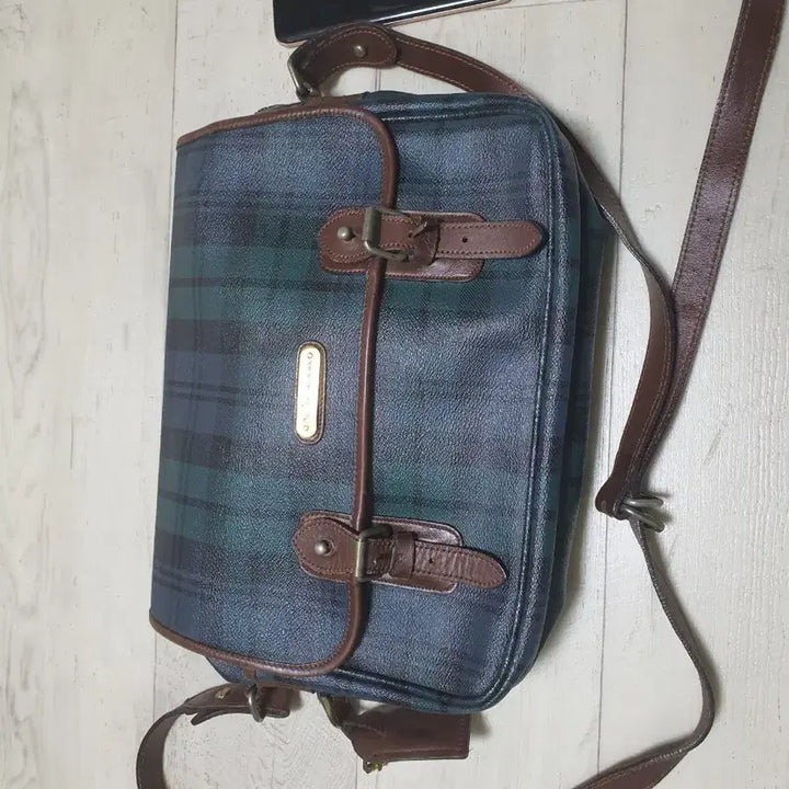 [BUNJANG] Polo Green Check Crossbody Bag / 폴로 그린 체크 크로스백