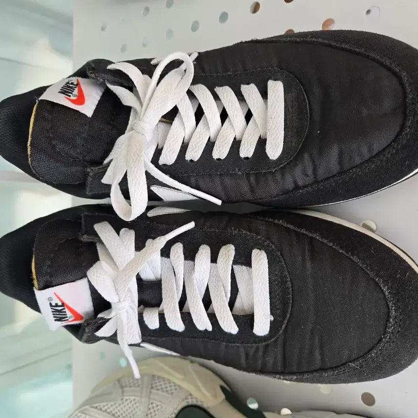 [BUNJANG] Nike Tailwind Black/White 240mm / 나이키 테일윈드 240