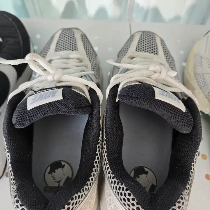 [BUNJANG] Nike Zoom Vomero Sneakers / 나이키 줌 보메로  235