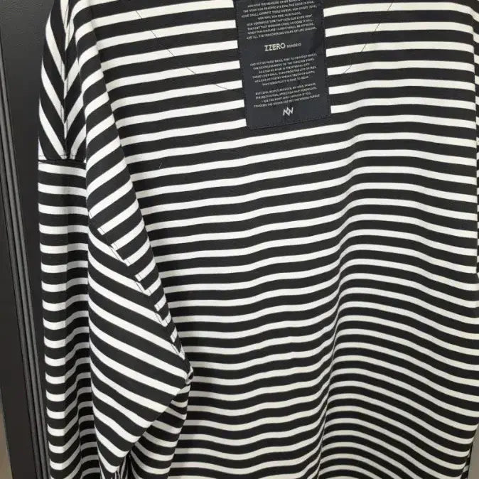 [SOLD OUT] 송지오 지제로 스트라이프 롱슬리브 L사이즈
