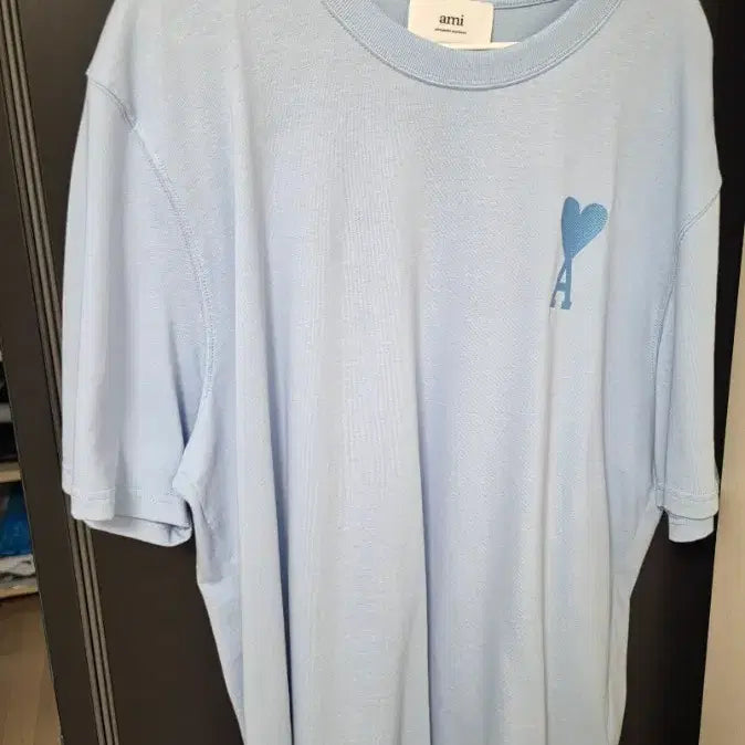 [BUNJANG] BTS Army Heart Logo Sky Blue T-shirt XL / 아미 하트로고 반팔 스카이블루 XL