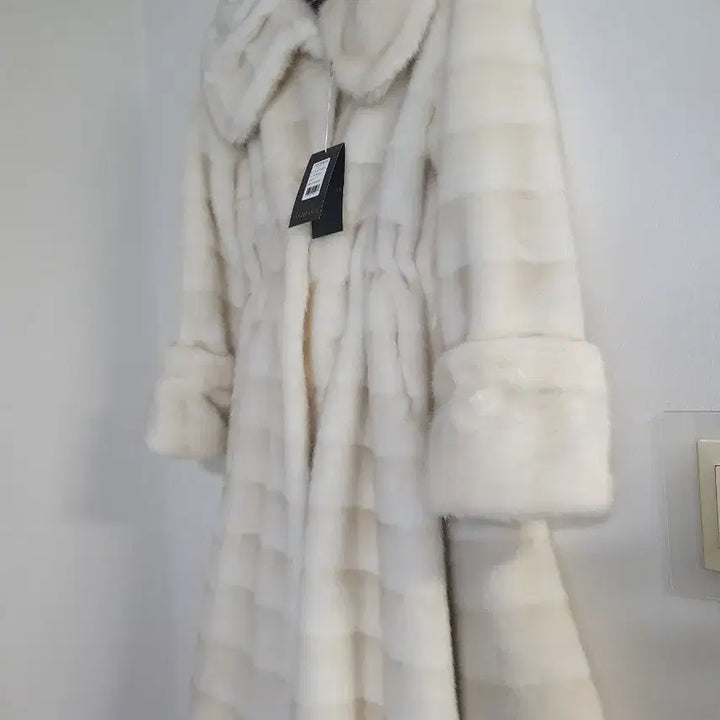 [BUNJANG] Bertilante Mink Coat Ivory Free Size / 버티란테 밍크 코트 아이보리 F 새상품