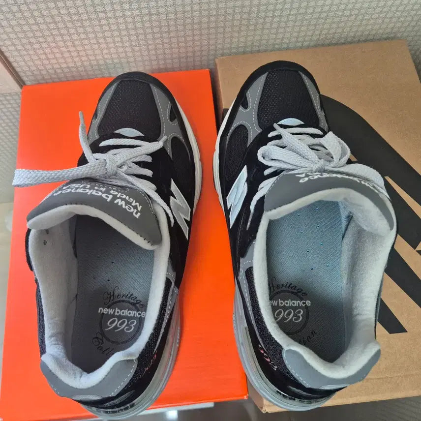 [BUNJANG] New Balance 993 Black Sneakers / 뉴발란스 993 블랙