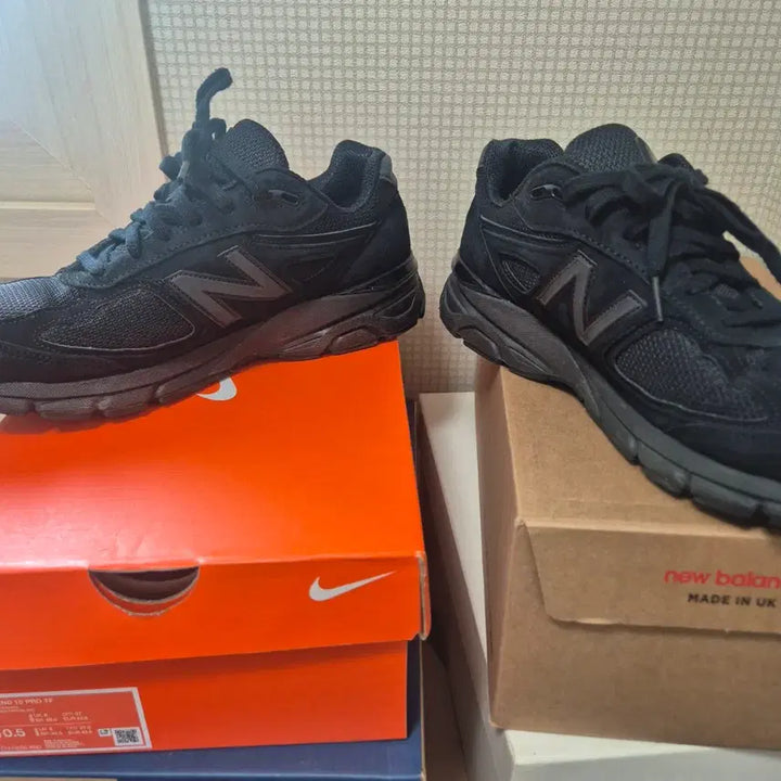 [SOLD OUT] 뉴발란스 990v4 트리플블랙