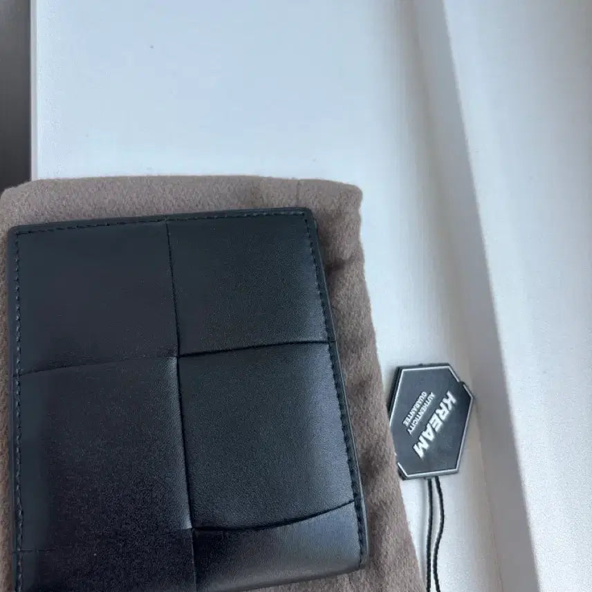 [SOLD OUT] 보테가베네타 반지갑