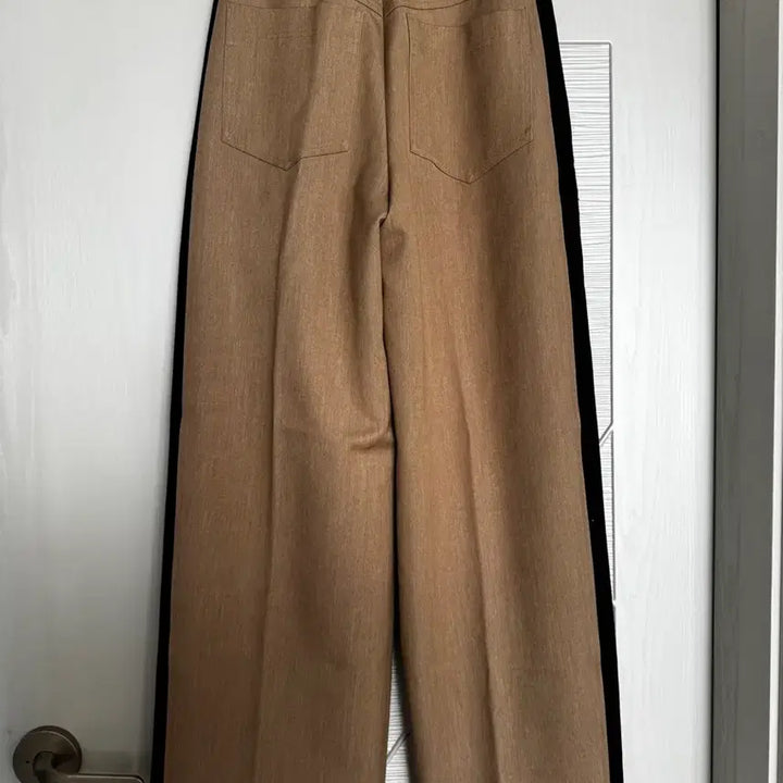 [BUNJANG] Blossom H Company Slacks Beige/Black XS / 블라썸에이치컴퍼니 슬랙스 xs