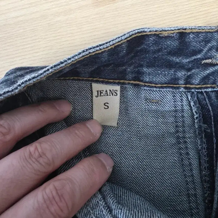 [BUNJANG] KAKA Denim Washed Slacks Jeans (25 inch Waist) / KAKA 데님 워싱 슬렉스  청바지  허리 25인치