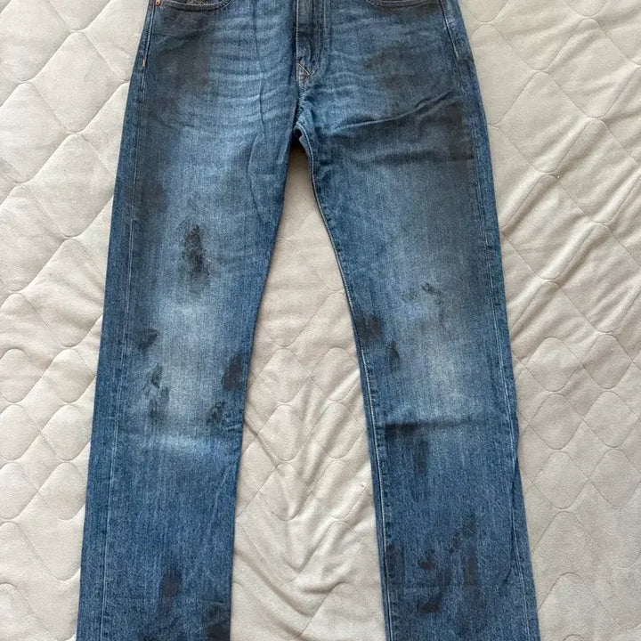 [BUNJANG] Vivienne Westwood Blue Denim Pants Oil Wash Size 30 / 비비안웨스트우드 블루 데님 팬츠 오일 워싱 30size