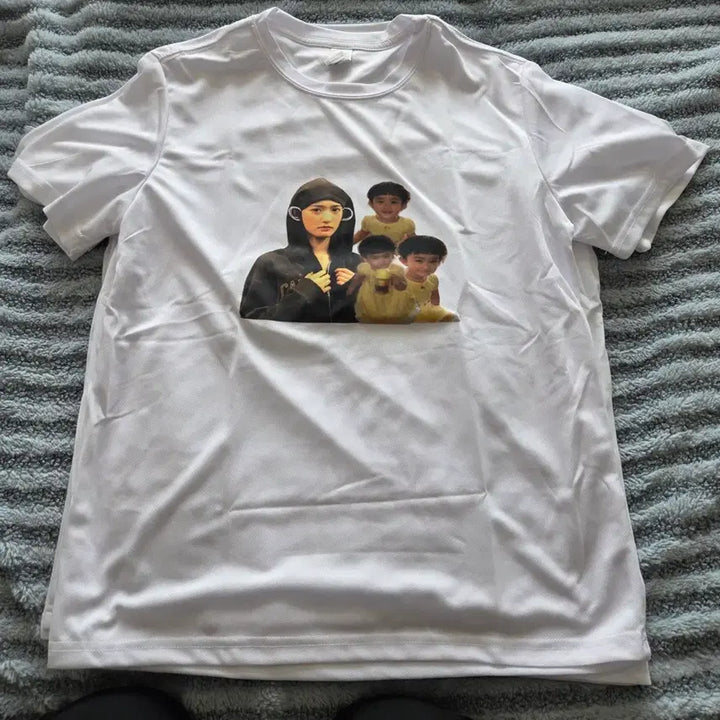 [BUNJANG] IVE Leeseo Custom T-Shirt / 아이브 이서 자체제작 티셔츠 프린팅