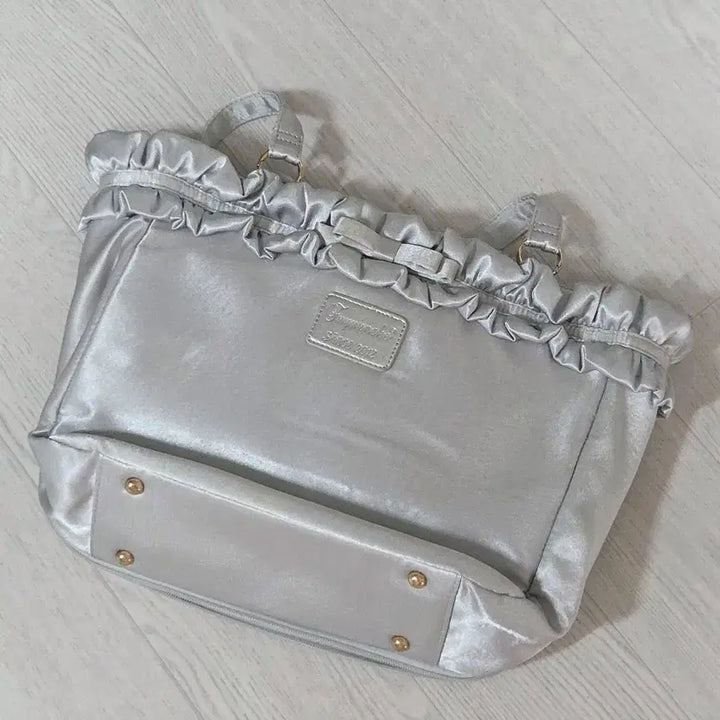 [SOLD OUT] 후유네코 부케 이타백 대형 사이즈 a4 실버그레이