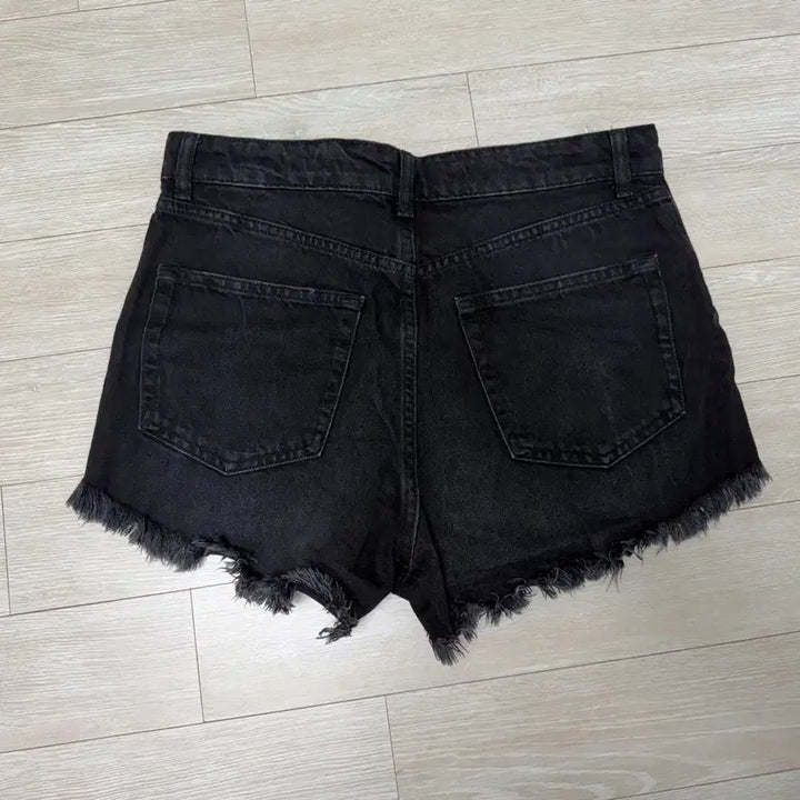 [SOLD OUT] 자라 반바지 28