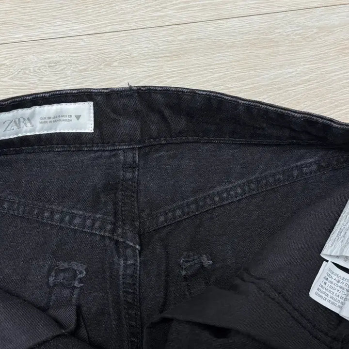 [SOLD OUT] 자라 반바지 28