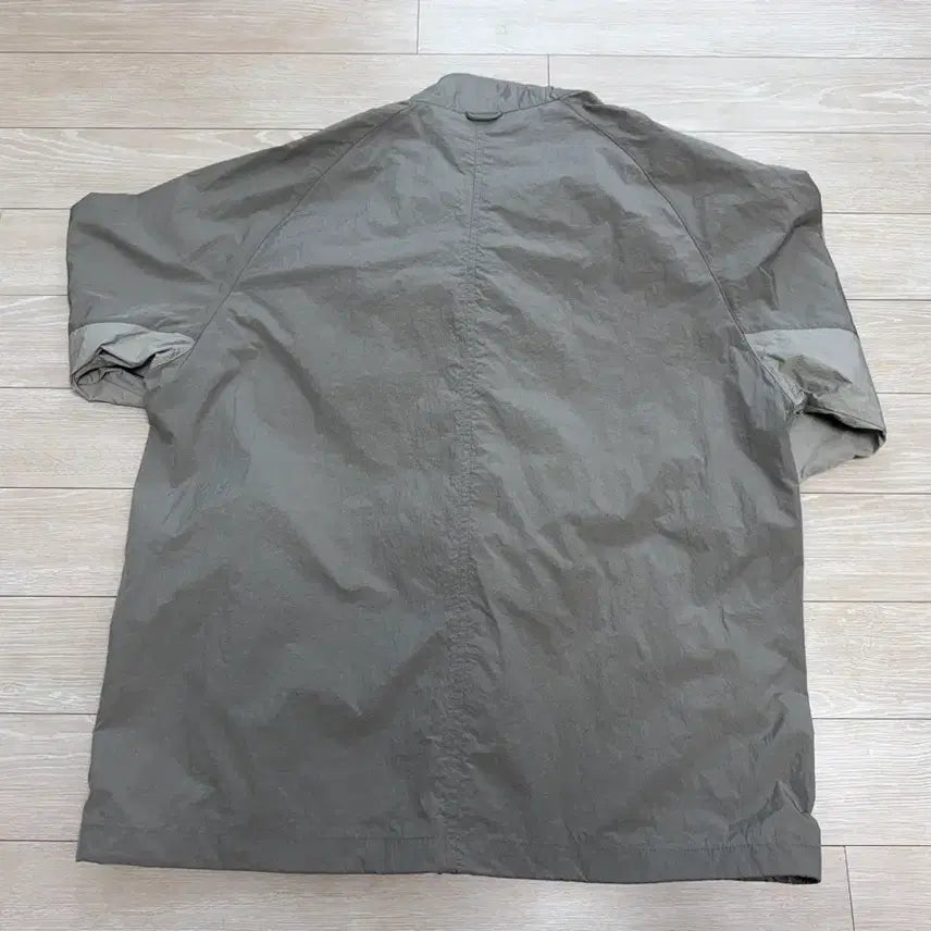 [SOLD OUT] 휠라 바람막이 남녀공용 100 L