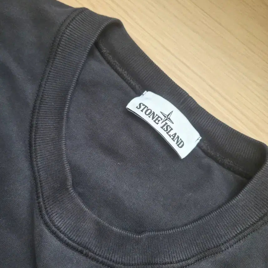 [SOLD OUT] 스톤아일랜드 맨투맨 블랙 3XL