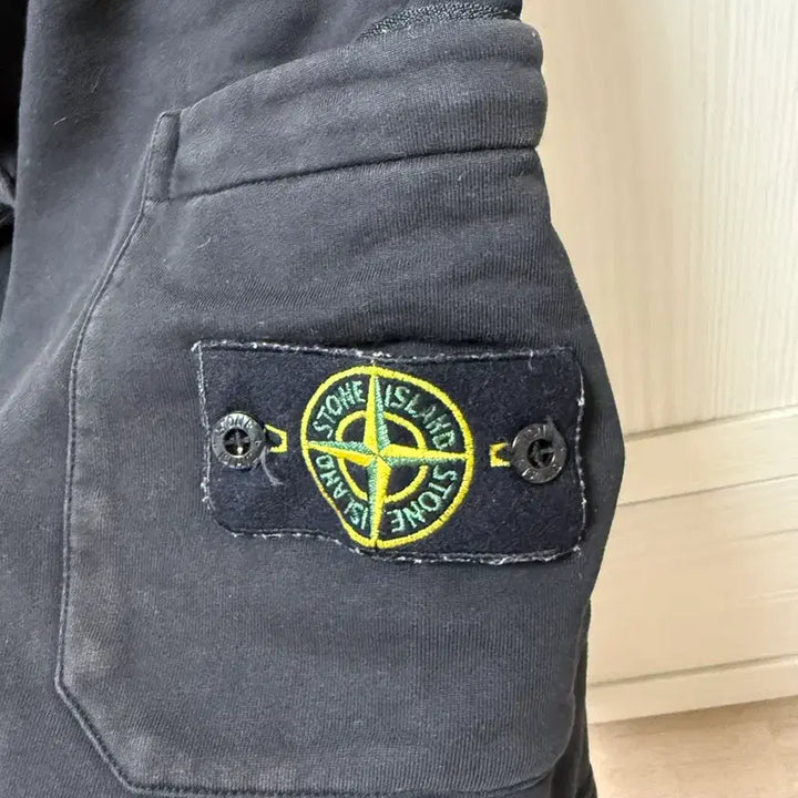 [BUNJANG] Stone Island Shorts / 스톤아일랜드 반바지