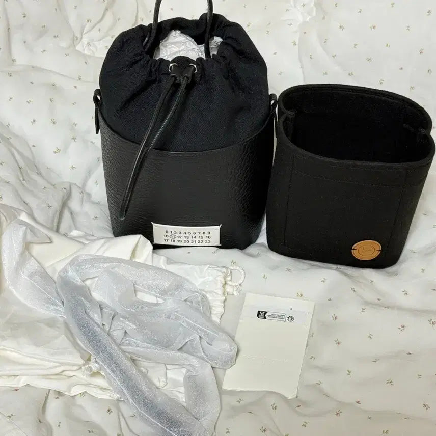 [SOLD OUT] [급처] 메종 마르지엘라 5AC 버킷백 거의 새상품
