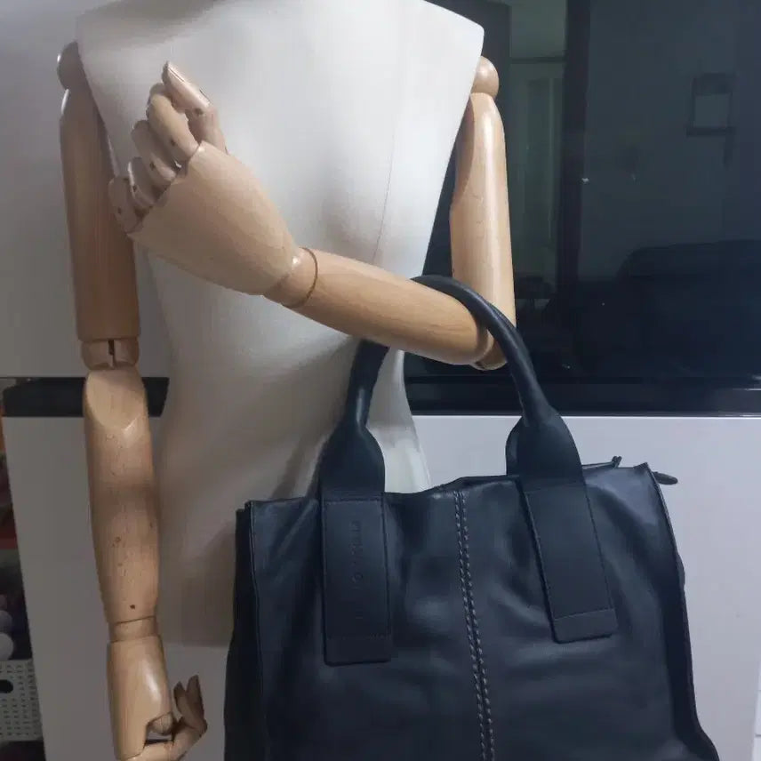 [BUNJANG] Plinio Visona Lambskin Tote Bag Shoulder Bag Crossbody Bag Black / 플리니오비조나 램스킨 토트백. 숄더백 크로스백. 블랙