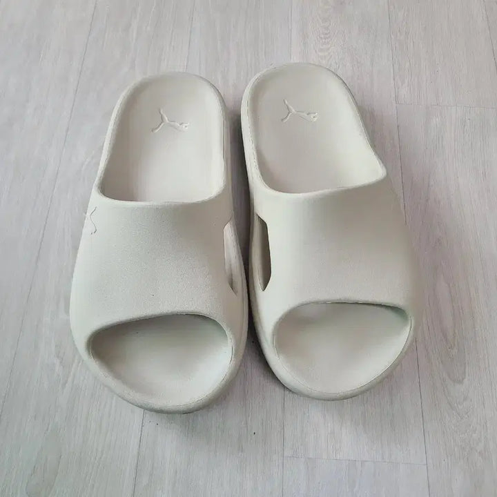 [BUNJANG] Puma Suede Mayu Slip-on Beige Slippers / 푸마 시부이캣 슬리퍼 베이지 240