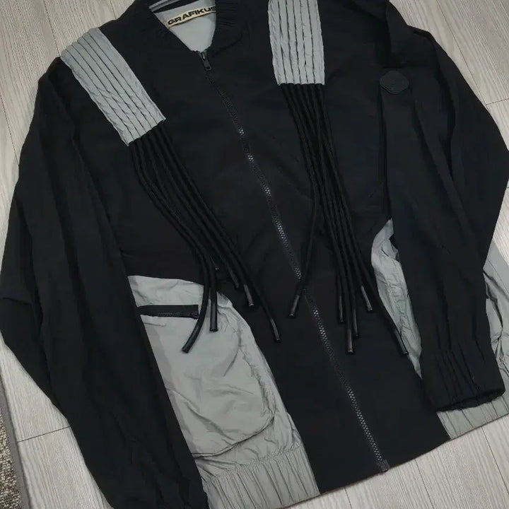 [BUNJANG] Graffeakers Western Windbreaker Jacket / 그래피커스 웨스턴 바람막이 자켓