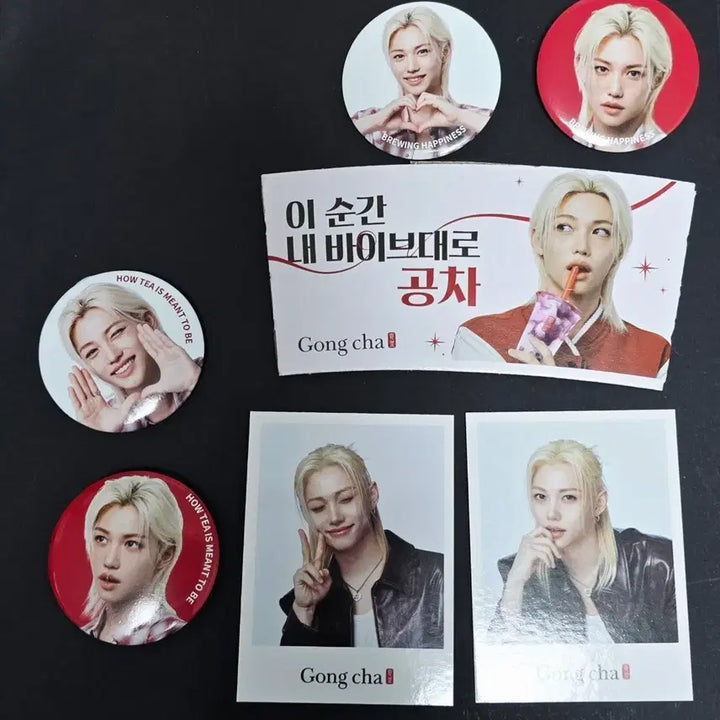 [BUNJANG] Stray Kids Felix Gong Cha Collaboration Bundle Set / 스트레이키즈 필릭스 공차콜라보 해피카드 + 핀뱃지 일괄