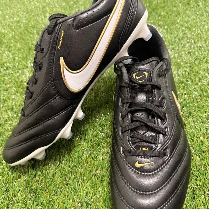 [BUNJANG] Nike Tiempo Ligera Soccer Cleats (US 7) / 나이키 티엠포 리게라(250)