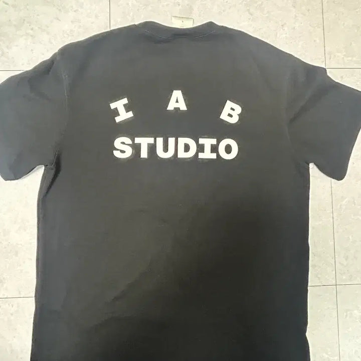 [BUNJANG] IAB Studio 10th Anniversary T-Shirt Black L / 아이앱 스튜디오 10주년 티셔츠 블랙 L