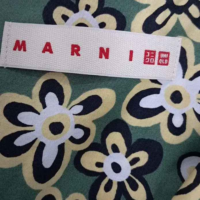 [BUNJANG] Marni Uniqlo Flower Shirt 100 / 마르니  유니클로 플라워셔츠  100