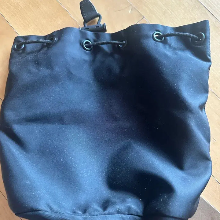 [BUNJANG] Burberry Drawstring Pouch Bag / 버버리 블랙 드로스트링 파우치 백
