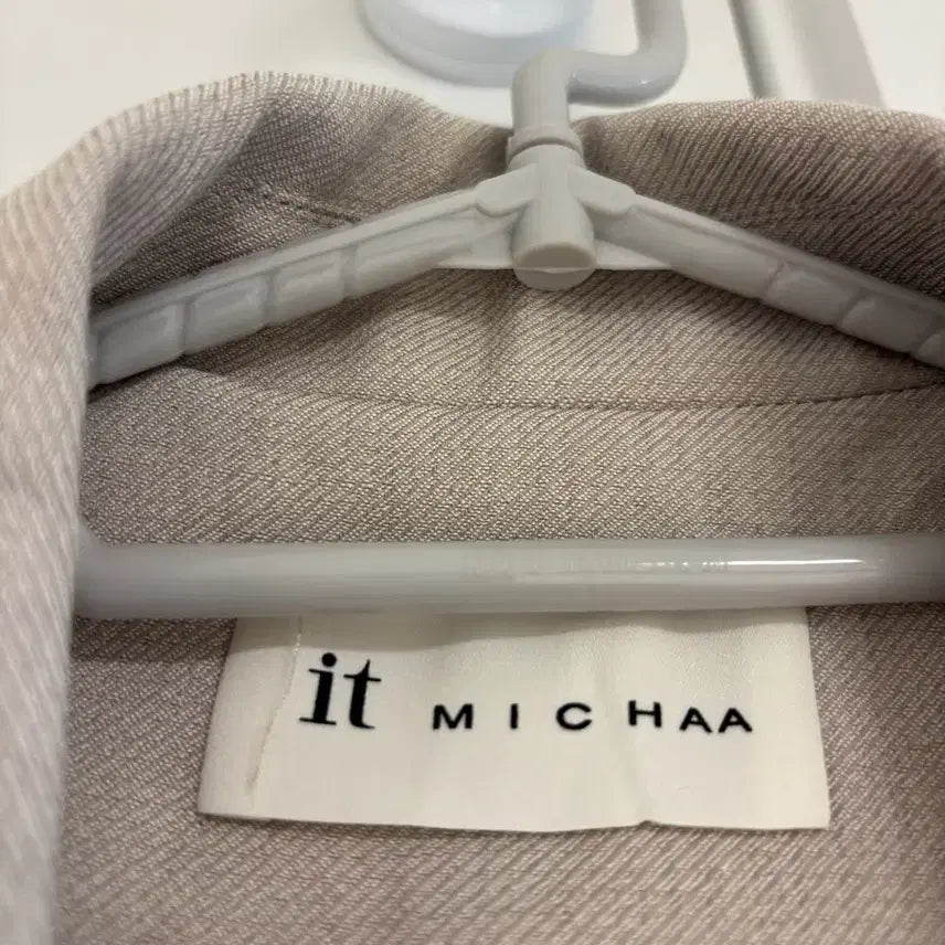 [BUNJANG] It Misha 2024 Single Tweed Crop Jacket Size 66 / (24년식) 잇미샤 싱글 트위드 크롭 자켓 66사이즈