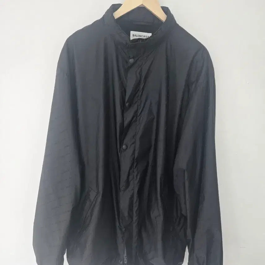 [BUNJANG] Balenciaga Pattern Logo Oversized Windbreaker XS / 발렌시아가 바람막이 패턴로고 오버핏 XS