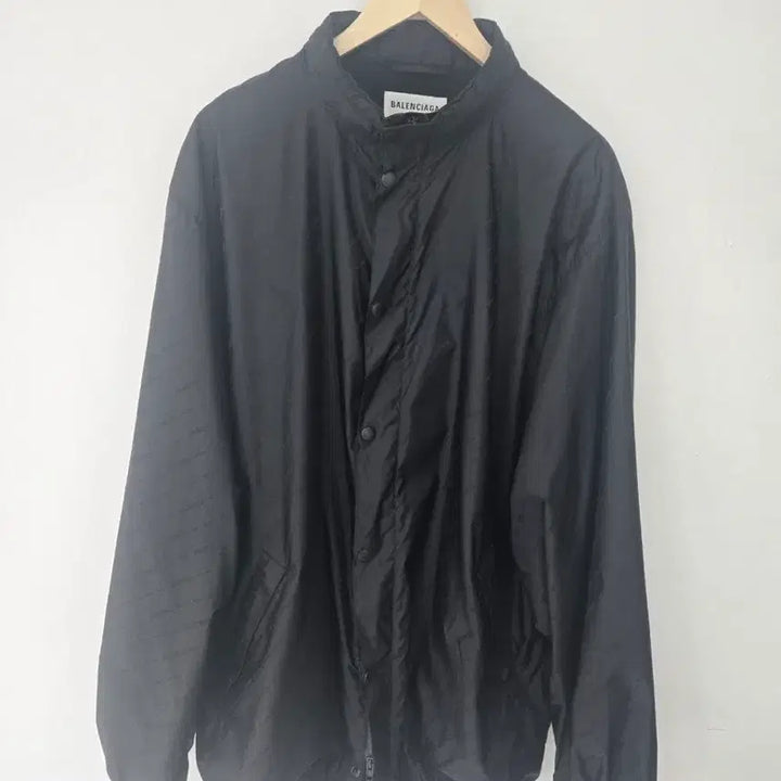 [BUNJANG] Balenciaga Pattern Logo Oversized Windbreaker XS / 발렌시아가 바람막이 패턴로고 오버핏 XS