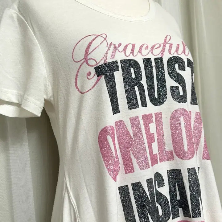 [BUNJANG] Chu xxx Glitter Printing Asymmetrical Top / Chu xxx 글리터 프린팅 언발 탑
