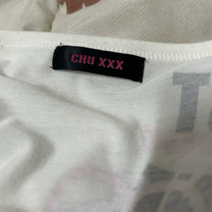 [BUNJANG] Chu xxx Glitter Printing Asymmetrical Top / Chu xxx 글리터 프린팅 언발 탑