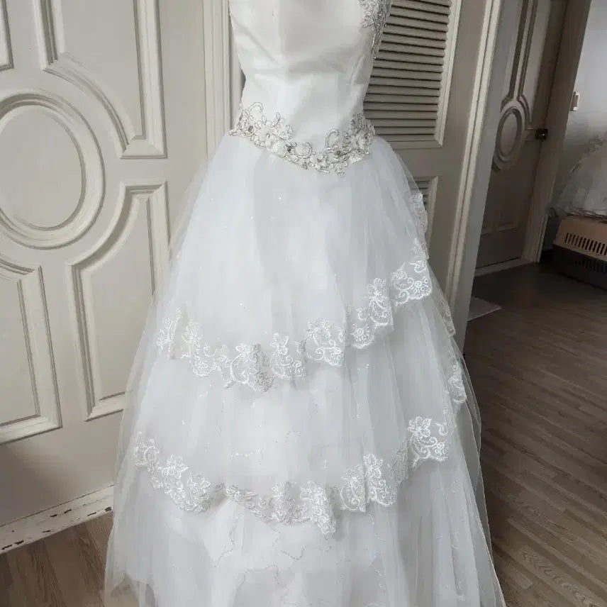 [BUNJANG] Wedding Dress Graduation Photo Dress / 판매)웨딩드레스 졸업사진드레스