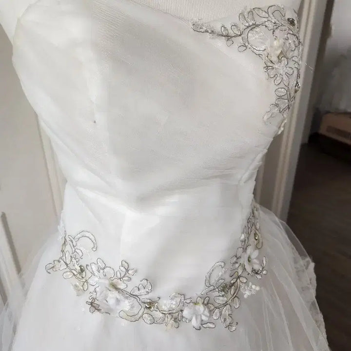 [BUNJANG] Wedding Dress Graduation Photo Dress / 판매)웨딩드레스 졸업사진드레스