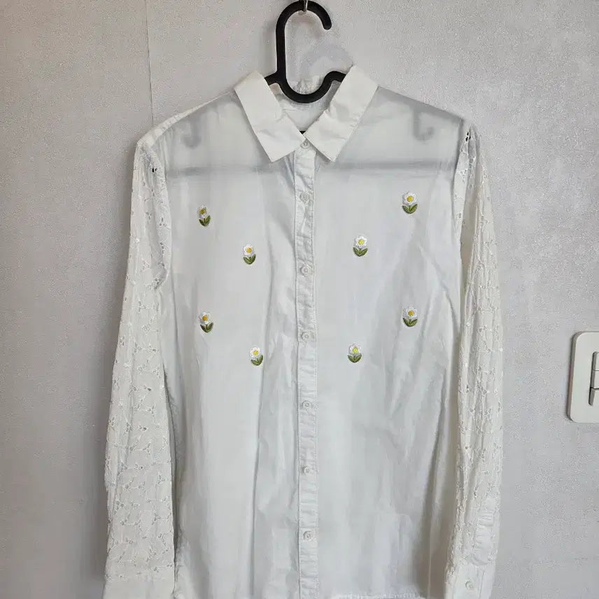 [BUNJANG] Eyelet Embroidered Shirt / 아일렛자 셔츠