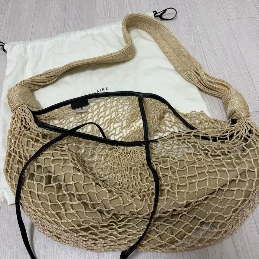 [BUNJANG] Lemaire Croissant Felt Bag Beige / 르메르 크로와상 필트백 베이지