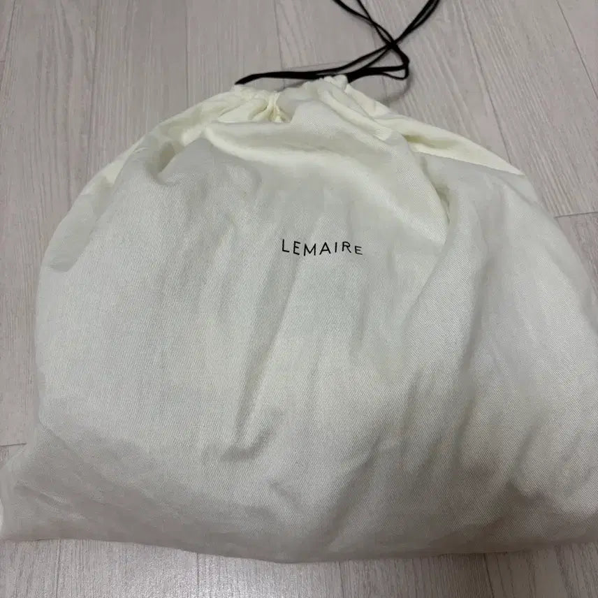 [BUNJANG] Lemaire Croissant Felt Bag Beige / 르메르 크로와상 필트백 베이지