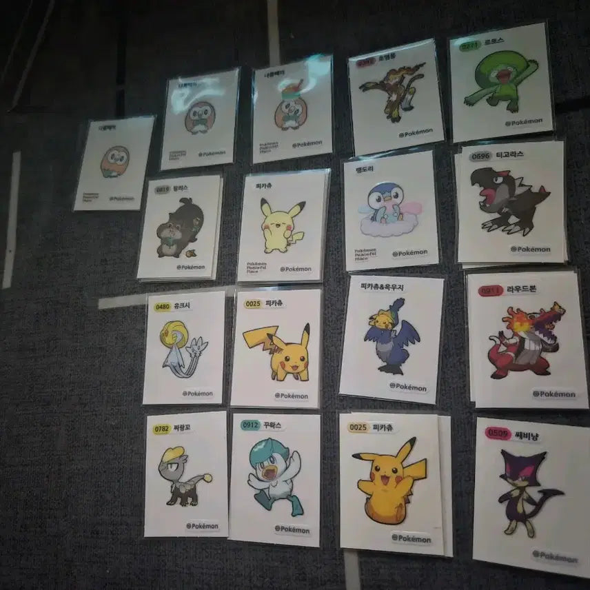 [BUNJANG] Pokemon Stickers Season 4 &amp; Season 5 Exchange / 교환 포켓몬 시즌4 >>>>시즌5 띠부씰 띠부띠부씰ㅣ