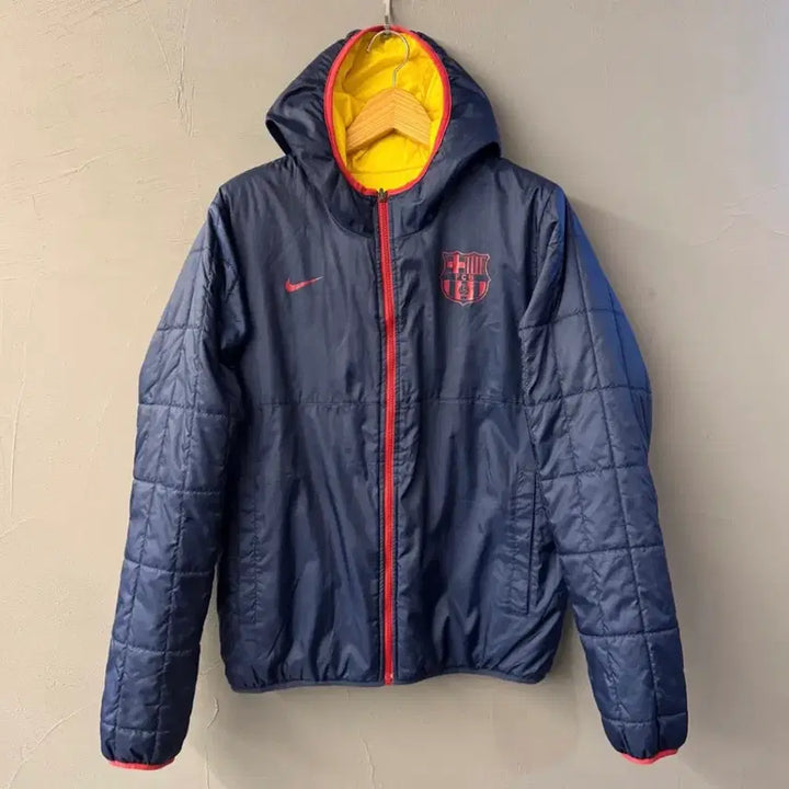 [BUNJANG] Nike Barcelona Reversible Lightweight Padded Jacket M / 나이키 바르셀로나 리버시블 경량패딩 m