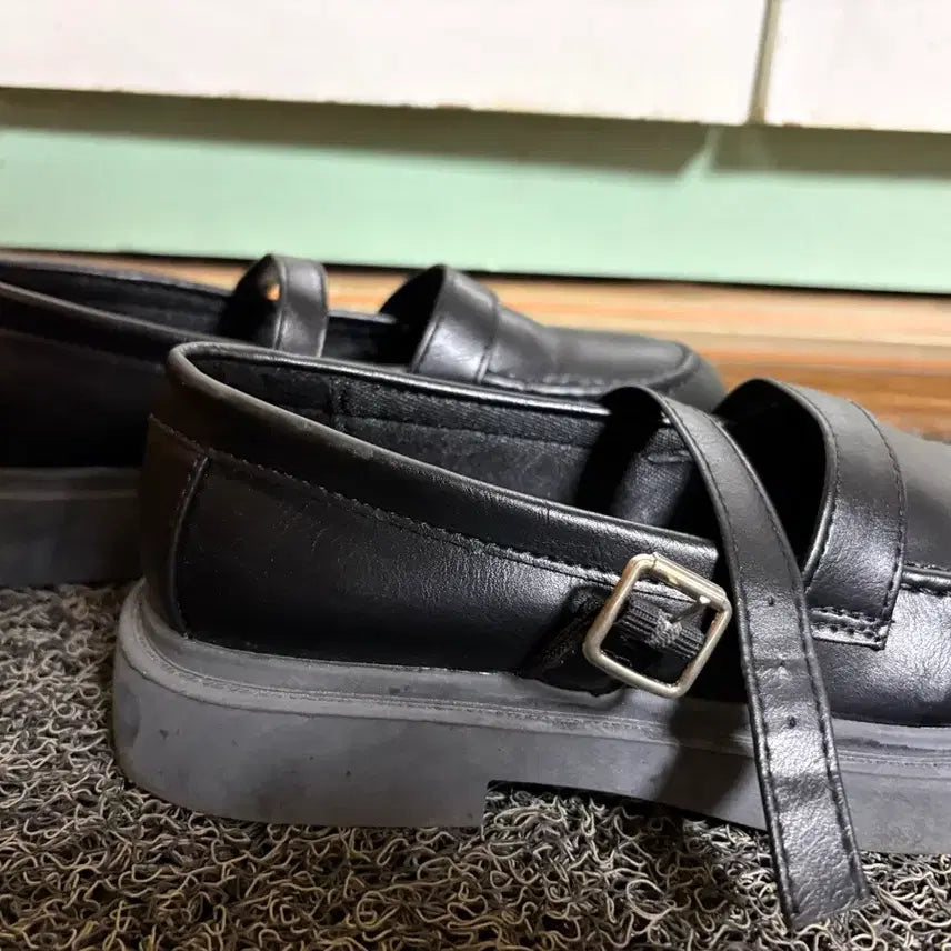 [SOLD OUT] 메리제인 검정색 구두