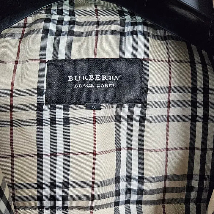 [BUNJANG] Burberry Black Label Cam Down Jacket / 버버리 블랙라벨 카메 다운 M사이즈 새상품급