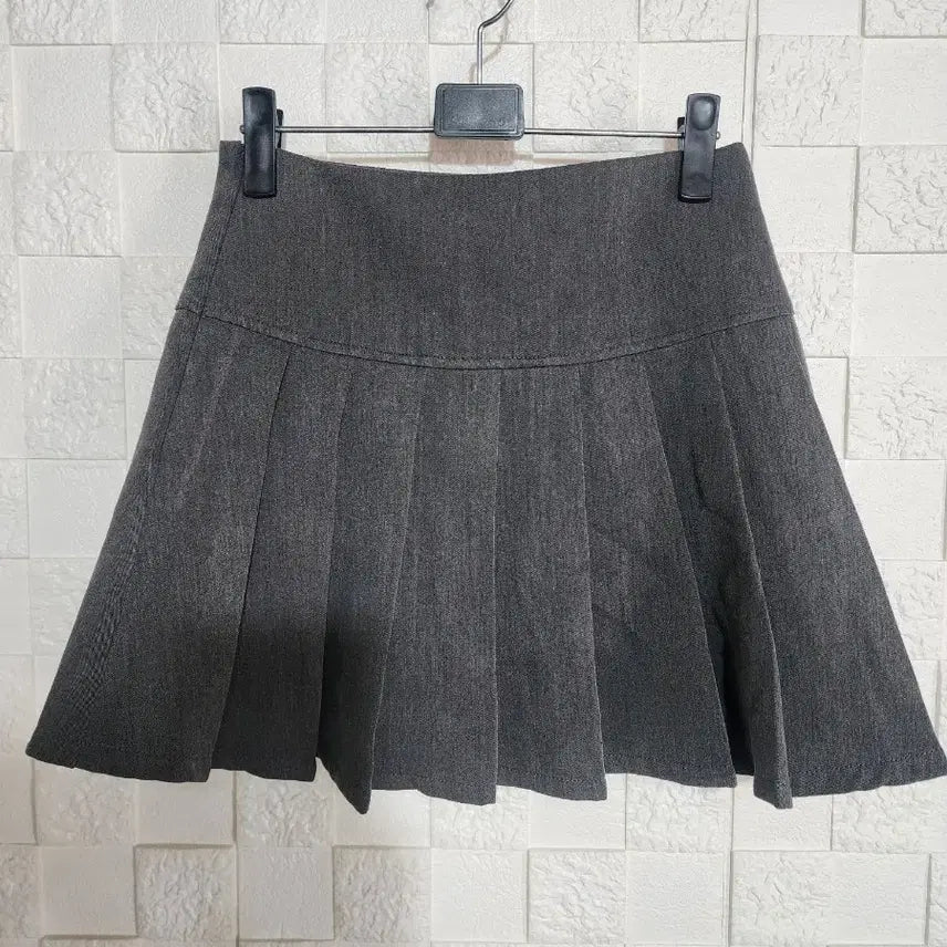 [BUNJANG] Modern Pleated Mini Skirt / 모던한 플리츠 미니스커트 새제품