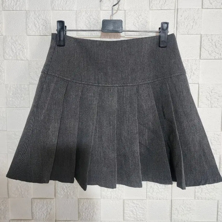 [BUNJANG] Modern Pleated Mini Skirt / 모던한 플리츠 미니스커트 새제품