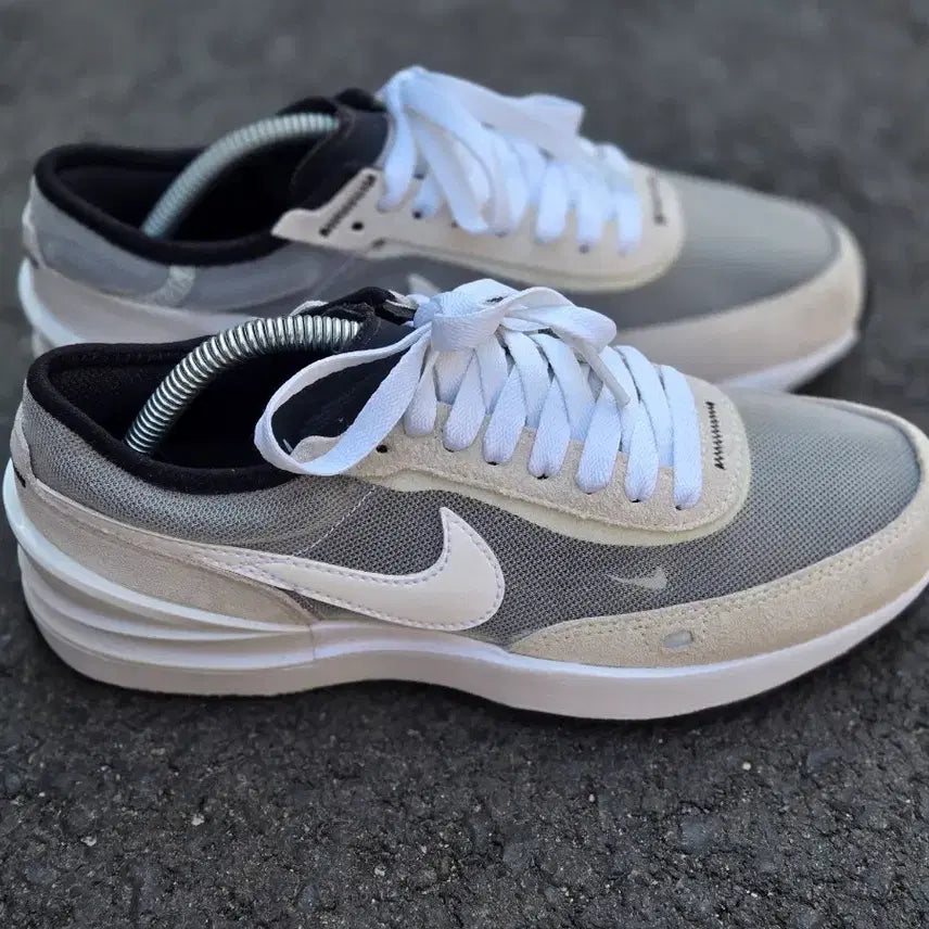 [BUNJANG] Nike Daybreak Beige Grey Sneakers 230mm / 나이키 운동화 데이브레이크 베이지 그레이 230mm