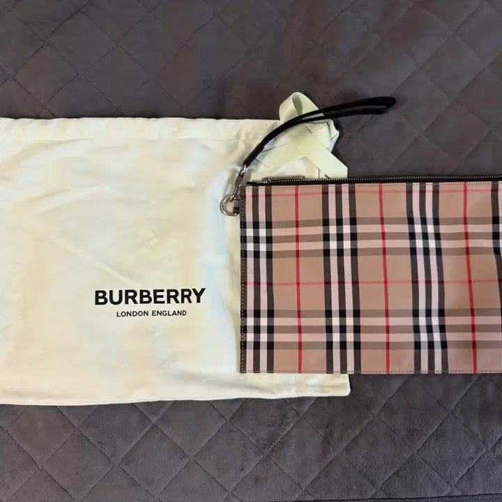 [BUNJANG] Burberry Clutch Bag / 버버리 클러치백