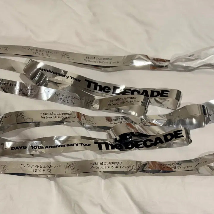 [SOLD OUT] 데이식스 일본 md 데니멀즈 봉봉드롭 스티커 + 손글씨 싸인 컨페티