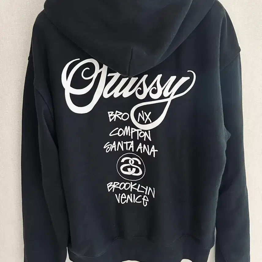 [SOLD OUT] 스투시 월드투어 후드집업 xl 24/25fw