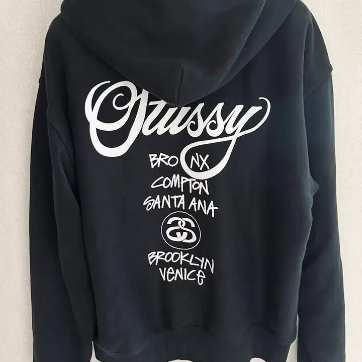 [SOLD OUT] 스투시 월드투어 후드집업 xl 24/25fw