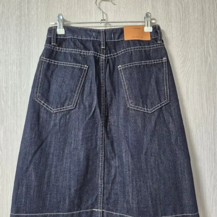 [BUNJANG] Fromheadtotoe Denim Midi Skirt / 프롬헤드투토 데님 미디 스커트